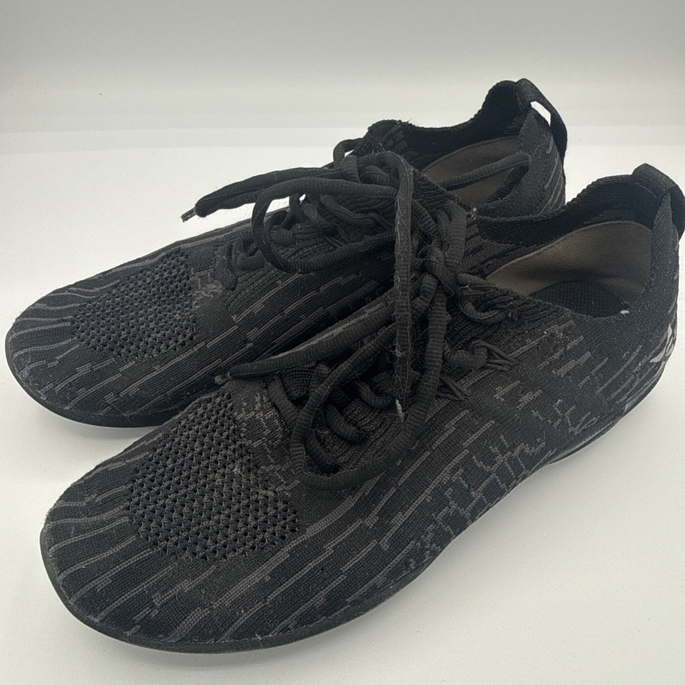 Rebel Athletic Girl's Revolt Cheerleading Shoe blackout black women's 7.5